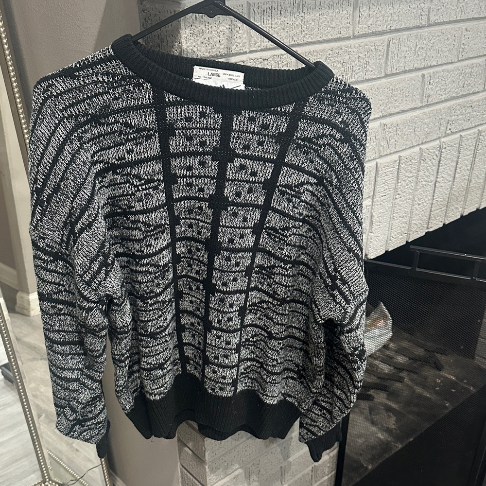 Elegant Black and White Striped Crew Neck Sweater